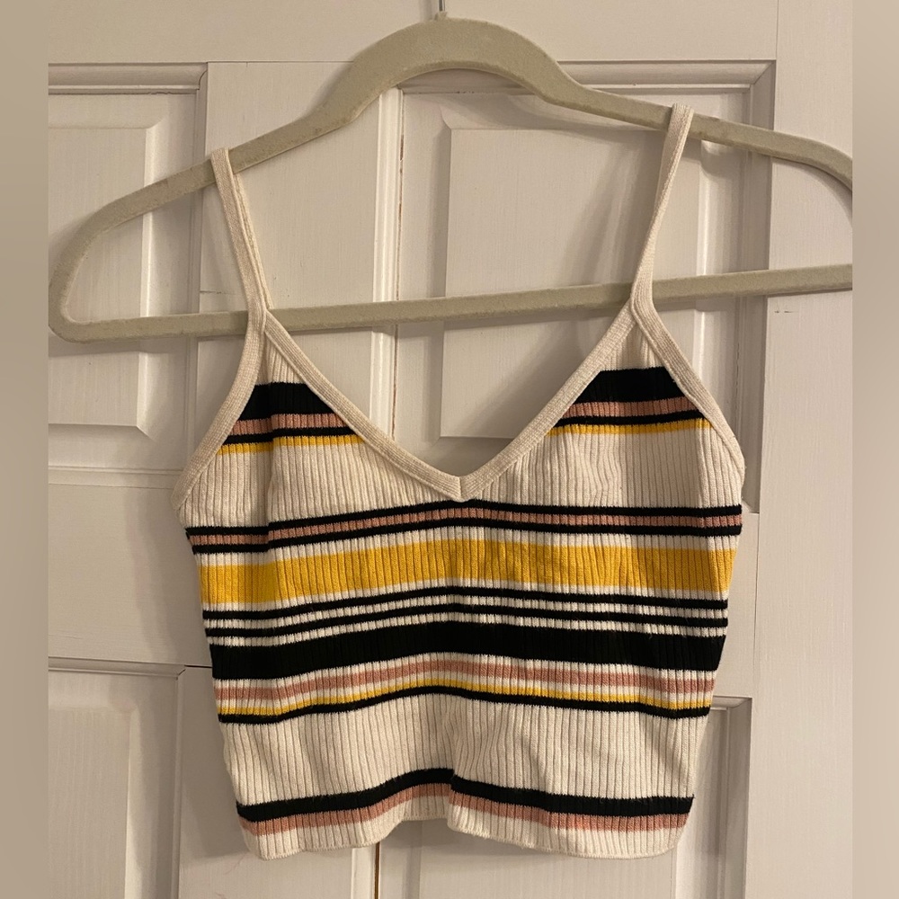 Cute striped crop top!